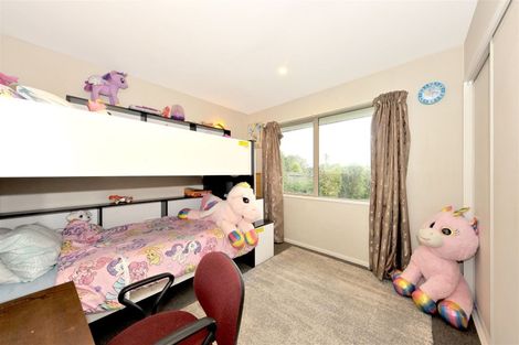 Photo of property in 4 Lake Terrace Road, Burwood, Christchurch, 8061