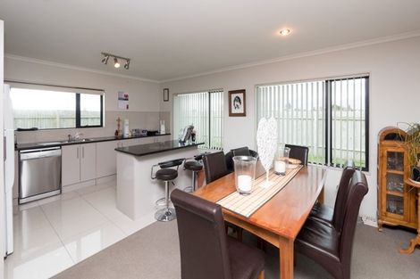 Photo of property in 2 Reremoana Close, Hawera, 4610