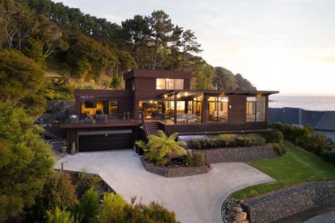 Photo of property in 8 Ngarimu Heights Row, Ngarimu Bay, Thames, 3575