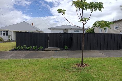 Photo of property in 47 Formby Avenue, Point Chevalier, Auckland, 1022