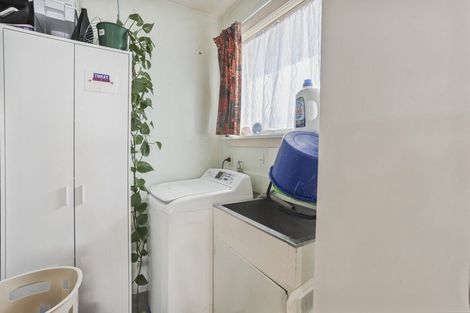 Photo of property in 90 Frensham Crescent, Woolston, Christchurch, 8062
