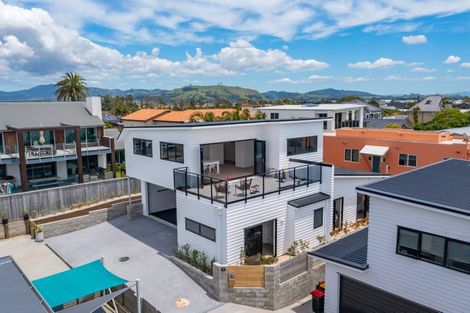 Photo of property in 1020c Papamoa Beach Road, Papamoa Beach, 3118