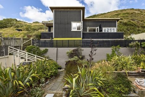 Photo of property in 1085 Makara Road, Makara Beach, Karori, 6972