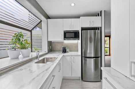 Photo of property in 4/27 Darvel Street, Riccarton, Christchurch, 8011