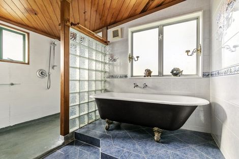 Photo of property in 11 Ronald Avenue, Glenbrook, Waiuku, 2681