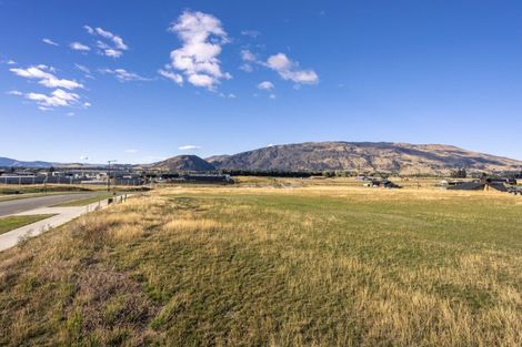 Photo of property in 13 Simpson Crescent, Wanaka, 9305
