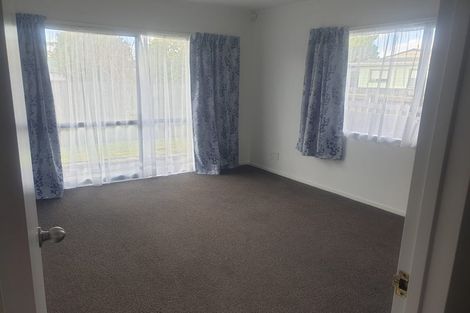 Photo of property in 11 Bittern Place, Henderson, Auckland, 0610