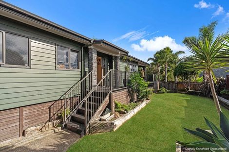 Photo of property in 4 Tarapatiki Drive, Whitianga, 3510