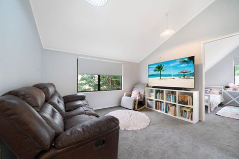 Photo of property in 2/29 Humphrey Kemp Avenue, Henderson, Auckland, 0612