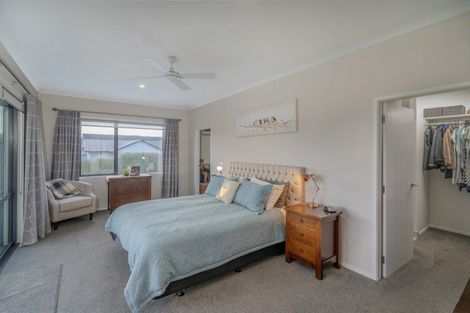 Photo of property in 3 Roseberry Place, Whitianga, 3510