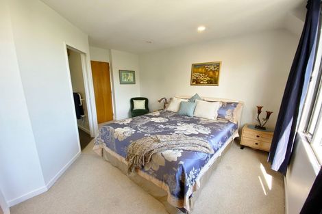 Photo of property in 7 Oakford Close, Riccarton, Christchurch, 8011