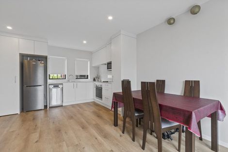 Photo of property in 14/15 Sunhill Road, Sunnyvale, Auckland, 0612