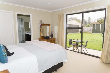 Photo of property in 8a Allan Street, Dannevirke, 4930