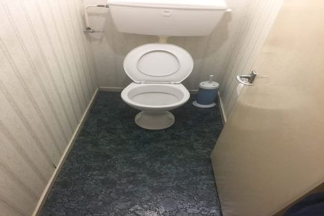 Photo of property in 1/28 Sequoia Place, Sunnynook, Auckland, 0620