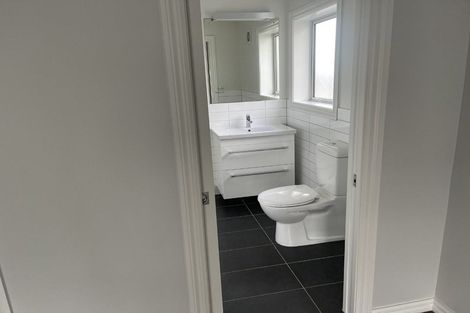 Photo of property in 2/231 The Terrace, Wellington Central, Wellington, 6011