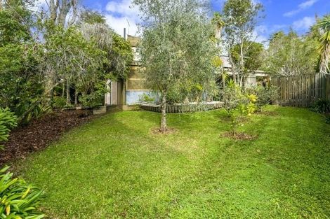 Photo of property in 6 Serrata Place, Browns Bay, Auckland, 0630