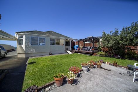 Photo of property in 82 The Esplanade, Westshore, Napier, 4110