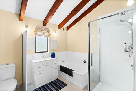 Photo of property in 35 Ngarimu Crescent, Taradale, Napier, 4112