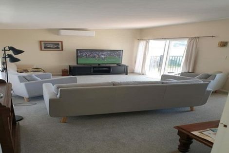 Photo of property in 28 The Quarterdeck, Whitby, Porirua, 5024