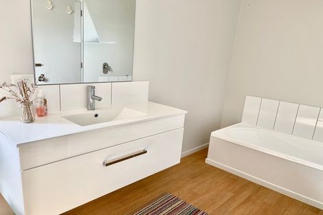 Photo of property in 50a Elm Tree Avenue, Frankton, Queenstown, 9300