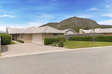 Photo of property in 9 Sew Hoy Lane, Arthurs Point, Queenstown, 9371