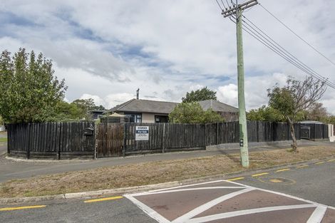 Photo of property in 255 Lake Terrace Road, Shirley, Christchurch, 8061
