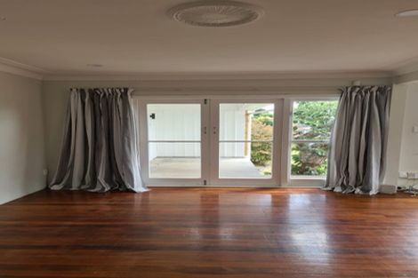 Photo of property in 43 Shirley Avenue, Papakura, 2110