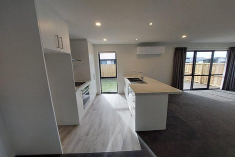 Photo of property in 15 Woodford Avenue, Woodend, 7610