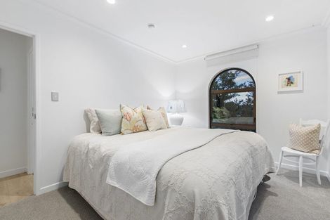 Photo of property in 832a Beach Road, Torbay, Auckland, 0630