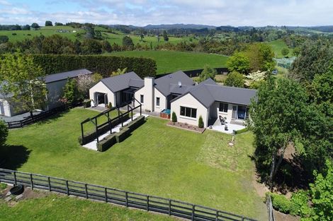 Photo of property in 30 Goodall Road, Snells Beach, 0920