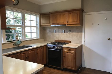 Photo of property in 11 Khouri Avenue, Karori, Wellington, 6012