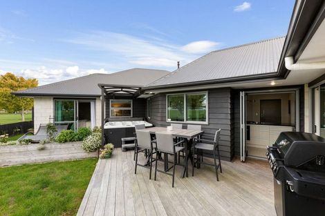 Photo of property in 23 Brancaster Place, Cambridge, 3434