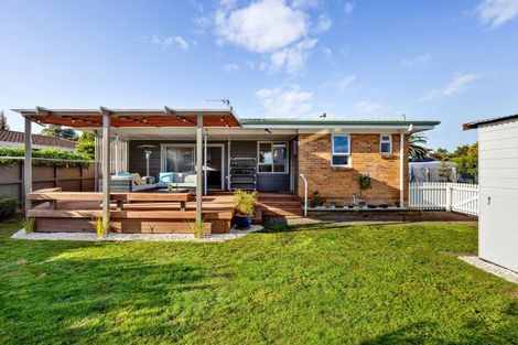 Photo of property in 32 Sandwich Road, St Andrews, Hamilton, 3200