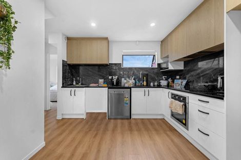 Photo of property in 10d Benton Place, Manurewa, Auckland, 2102