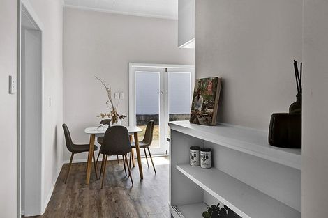 Photo of property in 35 Gladstone Street, Hawera, 4610