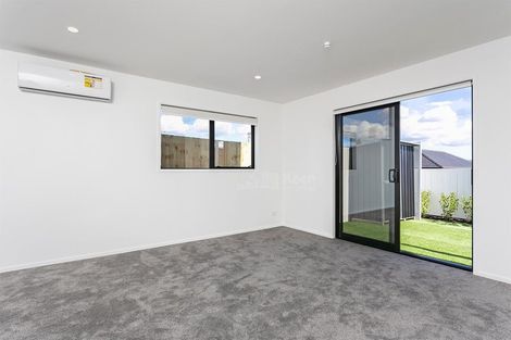 Photo of property in 1/21 Karamu Street, Te Atatu Peninsula, Auckland, 0610