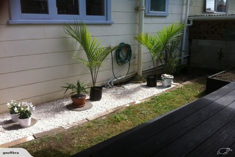 Photo of property in 2/85 Lake Road, Belmont, Auckland, 0622
