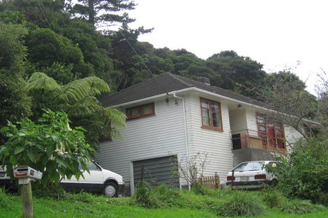 Photo of property in 77 Bird Grove, Stokes Valley, Lower Hutt, 5019