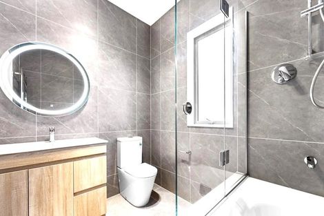 Photo of property in 11 Farranfore Road, Opaheke, Papakura, 2113