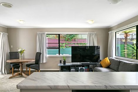 Photo of property in 2/128 Te Heuheu Street, Taupo, 3330