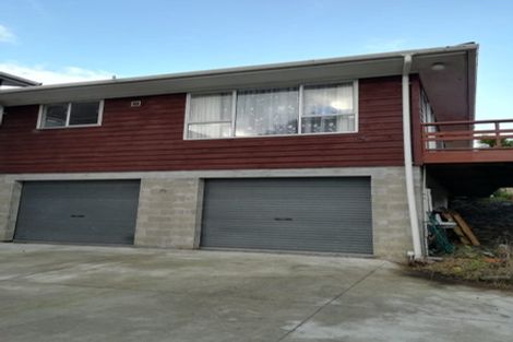 Photo of property in 70 Millbrook Road, Henderson, Auckland, 0612