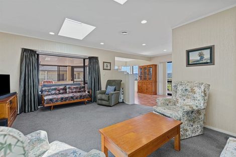 Photo of property in 4a Begonia Way, Greerton, Tauranga, 3112