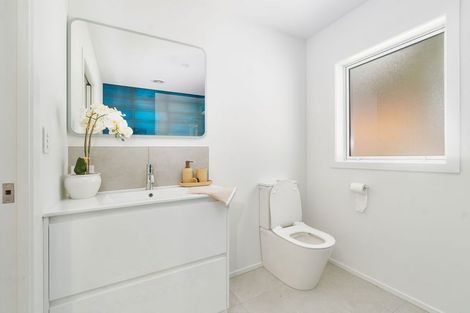 Photo of property in 166 Waimate Road North, Kerikeri, 0293