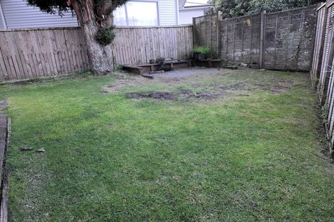 Photo of property in 1/45 Evelyn Place, Hillcrest, Auckland, 0627