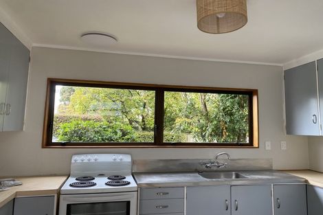 Photo of property in 5/25a Beach Road, Te Atatu Peninsula, Auckland, 0610