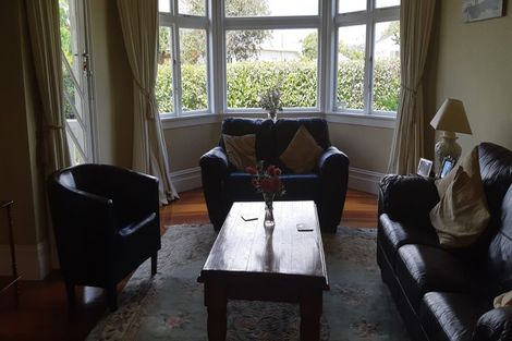 Photo of property in 62 Strasbourge Street, Martinborough, 5711