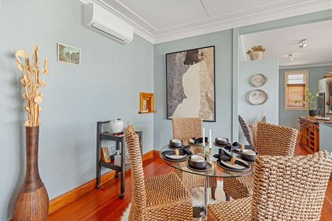 Photo of property in 16 Avon Street, Rongotea, 4476