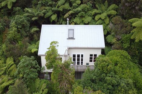 Photo of property in 166 Seddon Street, Naenae, Lower Hutt, 5011