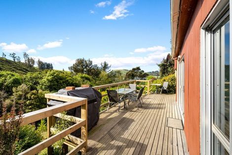 Photo of property in 6 Albert Road, Osborne, Port Chalmers, 9081