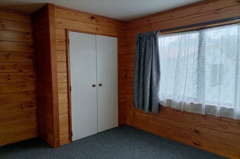 Photo of property in 305 Maungaraki Road, Maungaraki, Lower Hutt, 5010